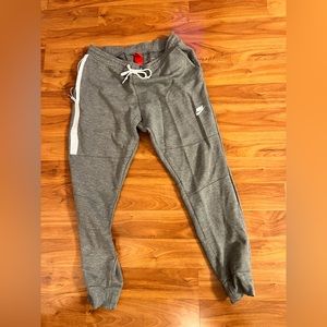 Nike men’s tech pants